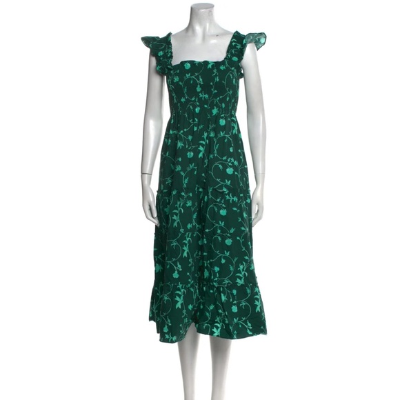 Hill House Dresses & Skirts - Hill House Floral Midi Length Dress